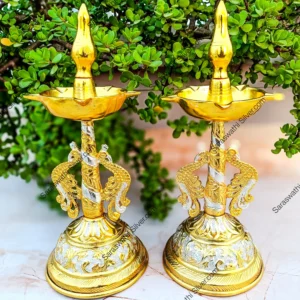 Brass Kamakshi diya, Traditional pooja vilakku, Gold silver polish deepam, Handcrafted diya for temple, South Indian pooja lamp brass, Kamakshi vilakku for aarti, Saraswathi Silver diya lamp, Festival diya gift brass,